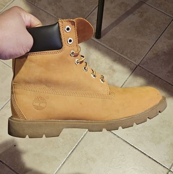 Men's 10.5 Timberland Boots - Wheat Nubuck/Tan - Fair Condition - Picture 3 of 7